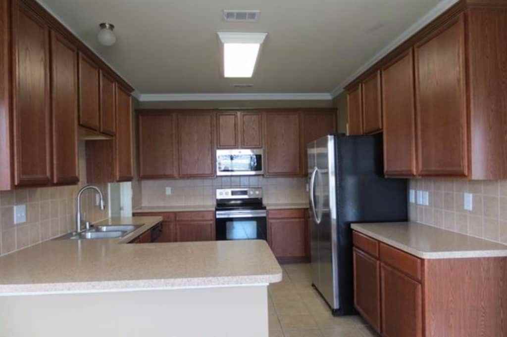 425 Hummingbird Trail - Photo 2 of 8