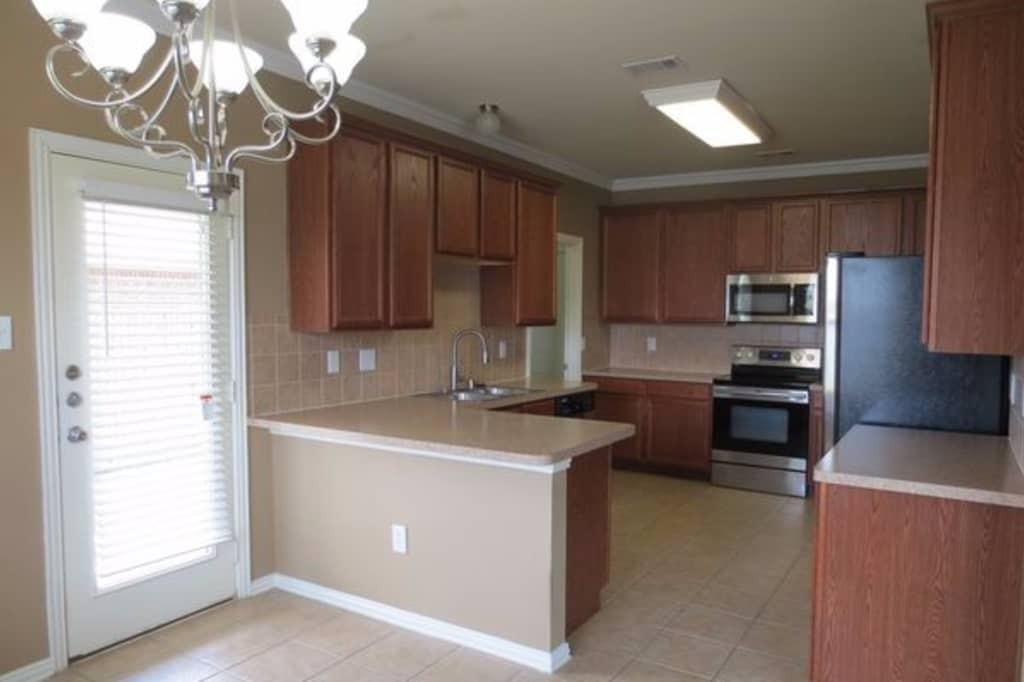 425 Hummingbird Trail - Photo 3 of 8