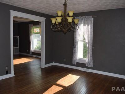 416 W Butternut St - Photo 3 of 4