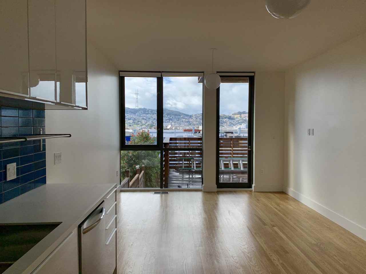 528 Utah Street - Photo 2 of 10