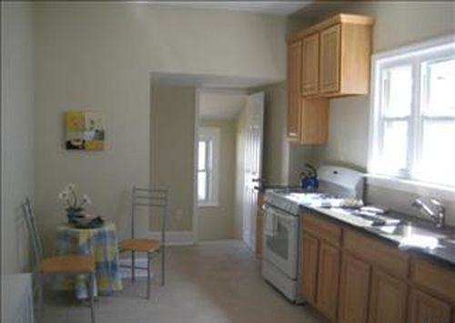 227 Division Ave - Photo 2 of 8
