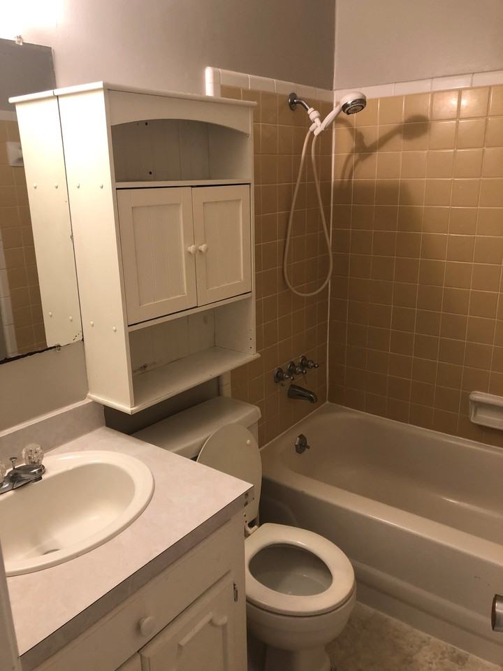 335 Southridge Dr - Photo 3 of 14