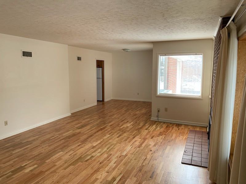 1070 9th St - Photo 3 of 13