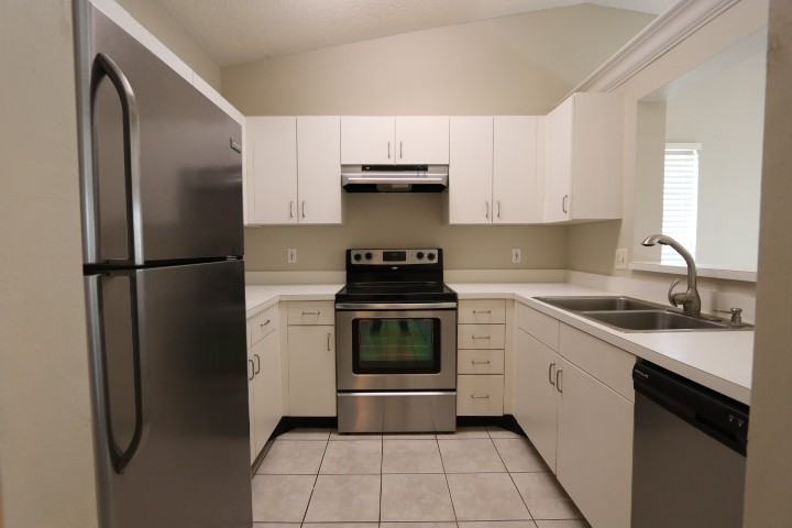 9438 Bud Wood St - Photo 2 of 9