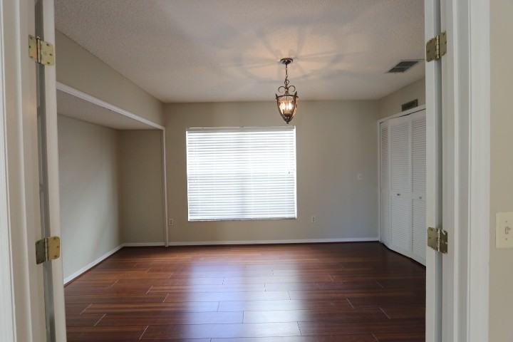 9438 Bud Wood St - Photo 4 of 9