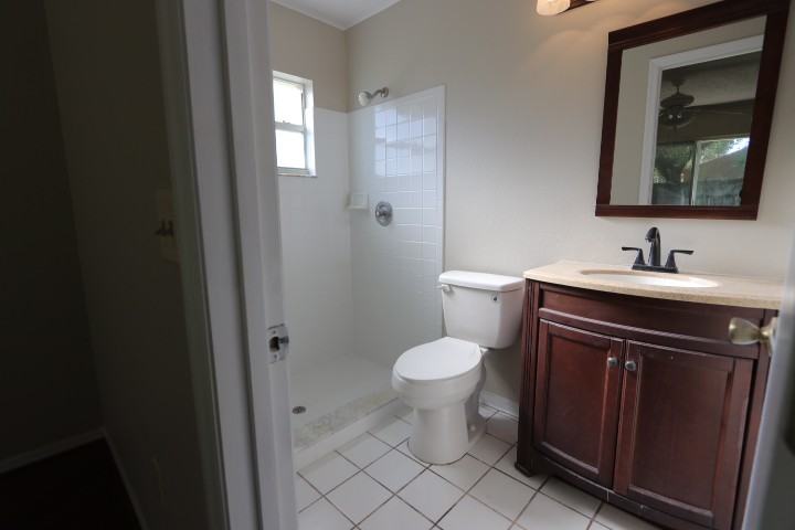 9438 Bud Wood St - Photo 5 of 9