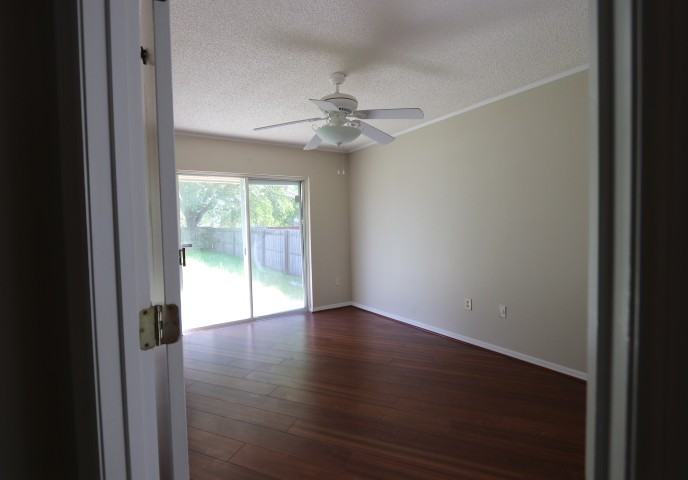9438 Bud Wood St - Photo 6 of 9
