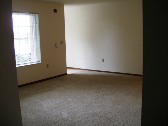 311-315 South St - Photo 7 of 8