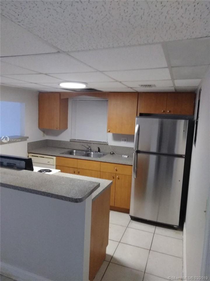 706 Southwest 81st Avenue #4A