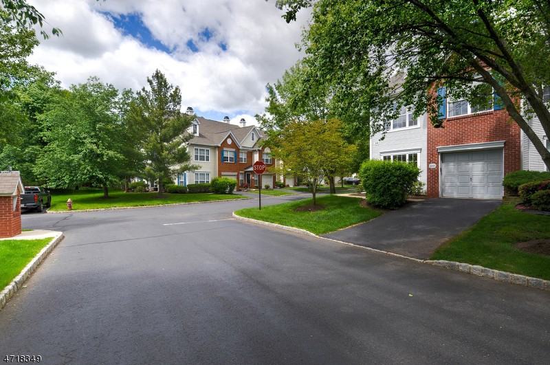 2001 Kenney Way - Photo 2 of 25