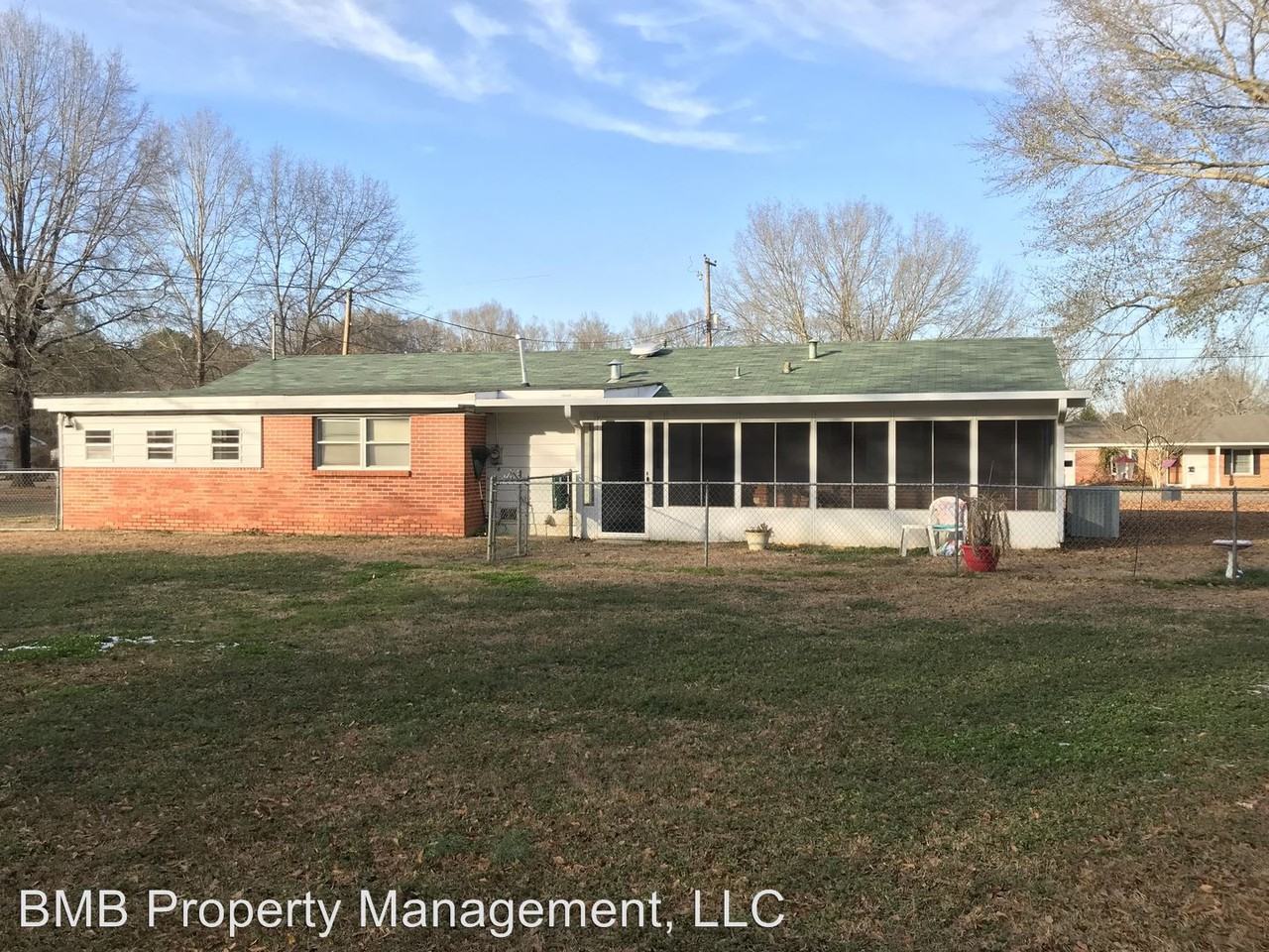 107 Hope Dr - Photo 3 of 14