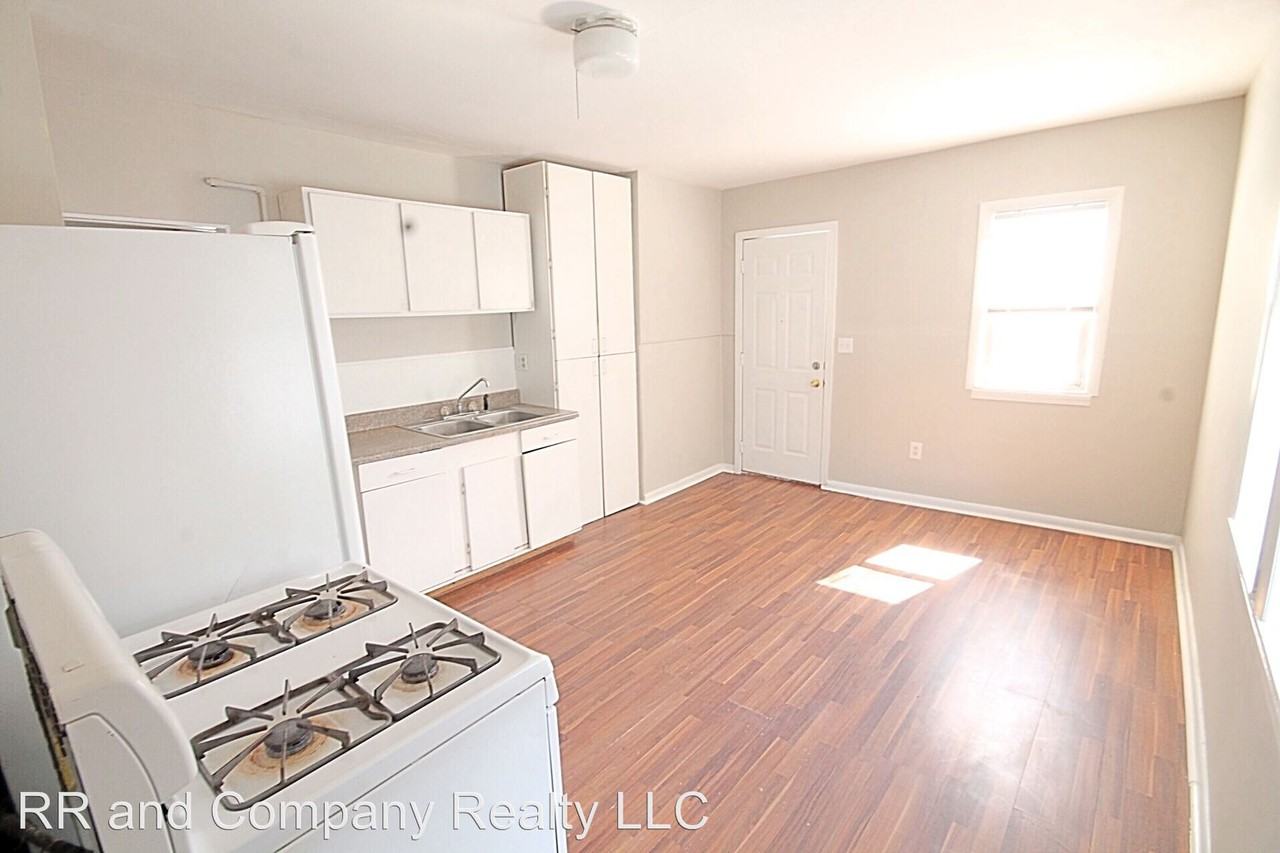 815 Carew St - Photo 2 of 8