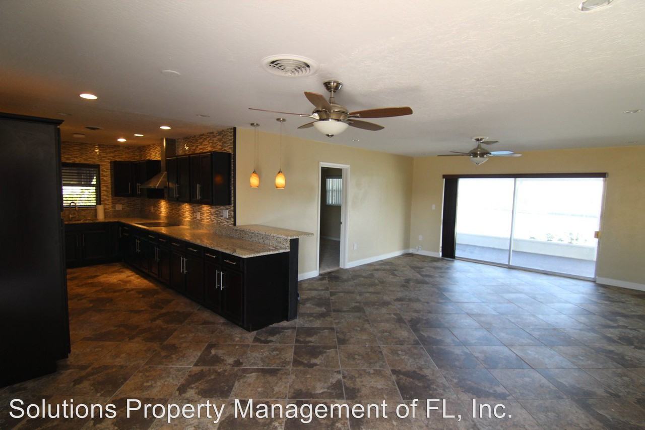 175 Antigua Dr - Photo 3 of 26