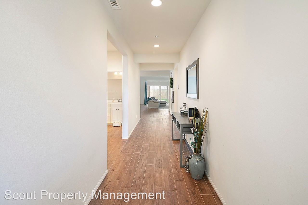 34842 Carina Pl. - Photo 2 of 30