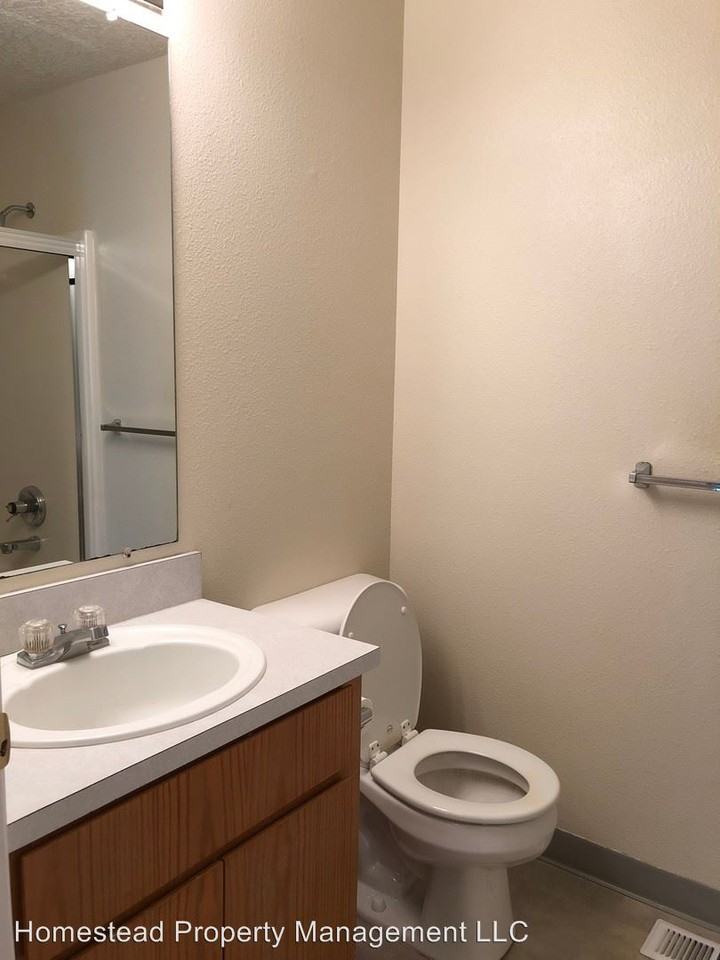 344 Dawn Ct - Photo 2 of 26