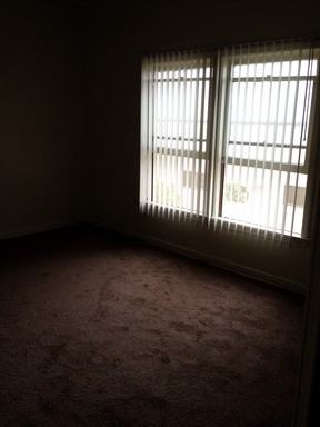 119 E N St - Photo 3 of 5