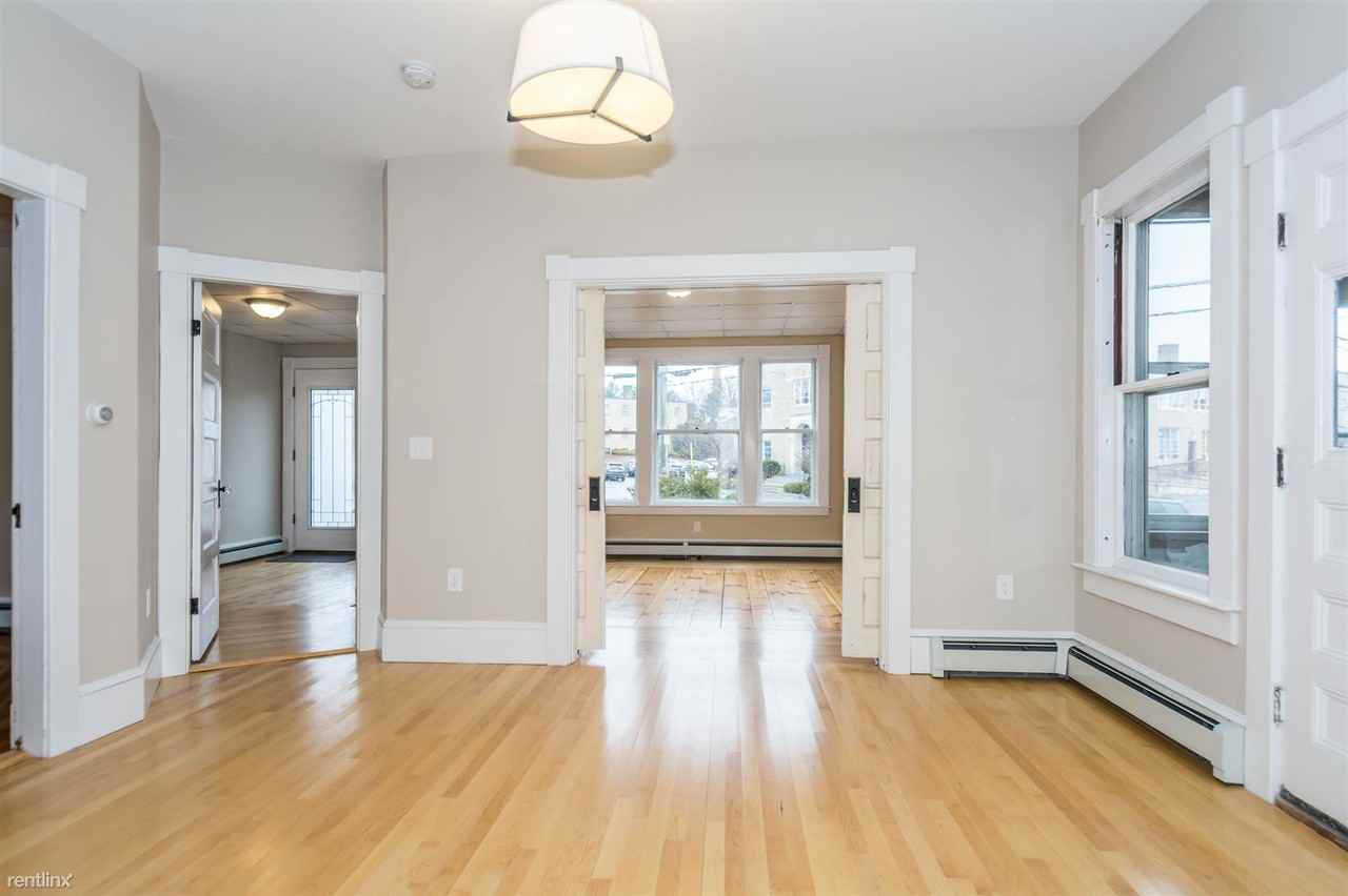 244 Lake St - Photo 3 of 13