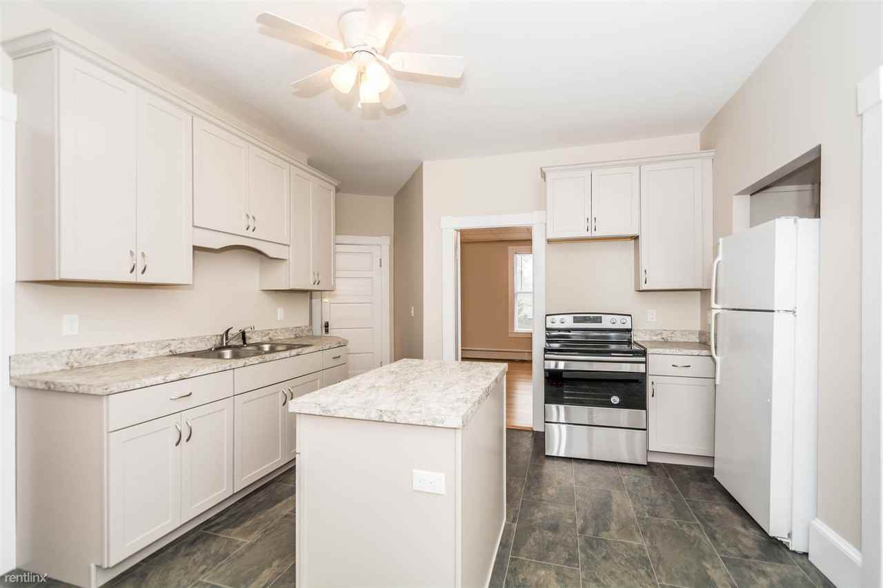 246 Lake St - Photo 2 of 13