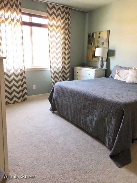 11530 SE Aquila St - Photo 3 of 9