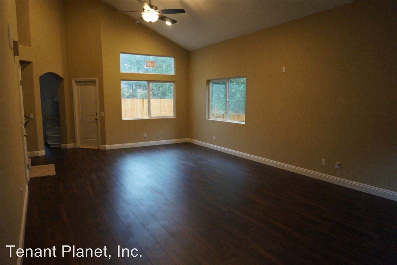 460 Rosalie Way - Photo 2 of 19