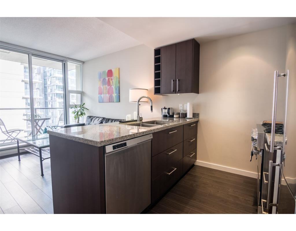 1708 Columbia Street #601