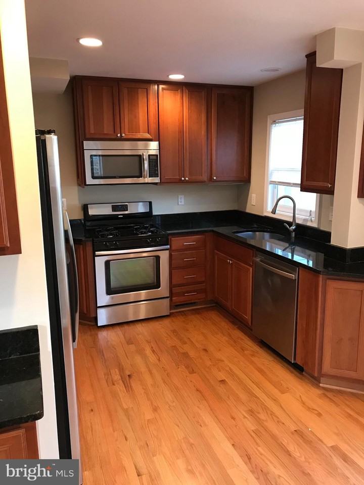 2800 Fort Dr - Photo 3 of 13