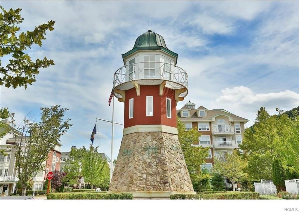 3312 Leeward Dr - Photo 2 of 21