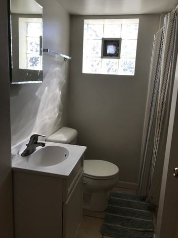 15427 Dearborn St - Photo 3 of 8