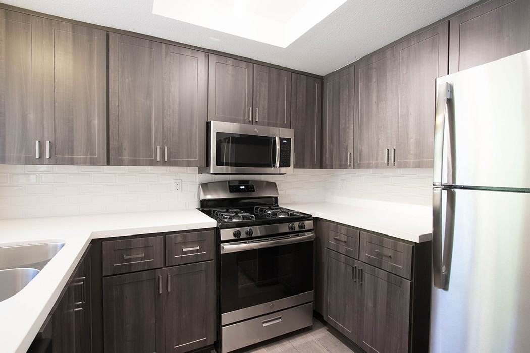 Hensley at Corona Pointe Apartments - Photo 2 of 23
