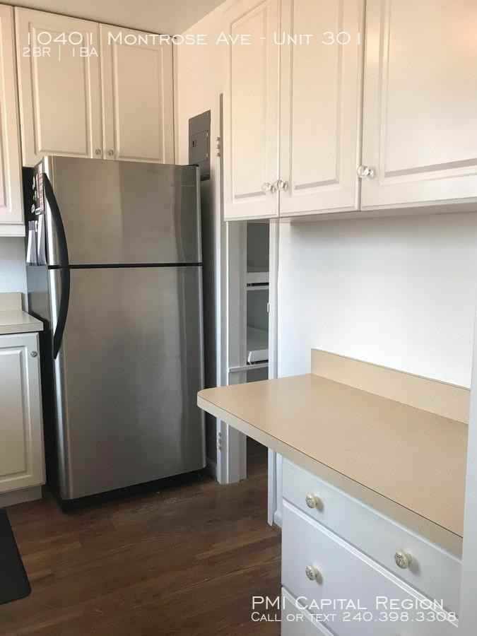 10401 Montrose Ave - Photo 3 of 6