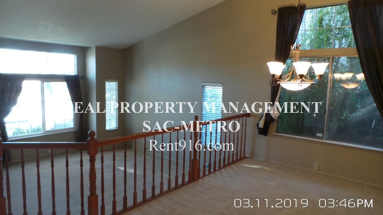 5350 Laguna Park Dr - Photo 2 of 8