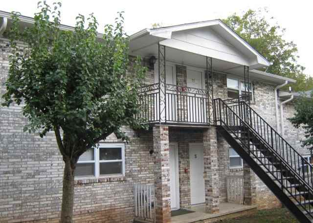 328 Dahlia Dr - Photo 3 of 5