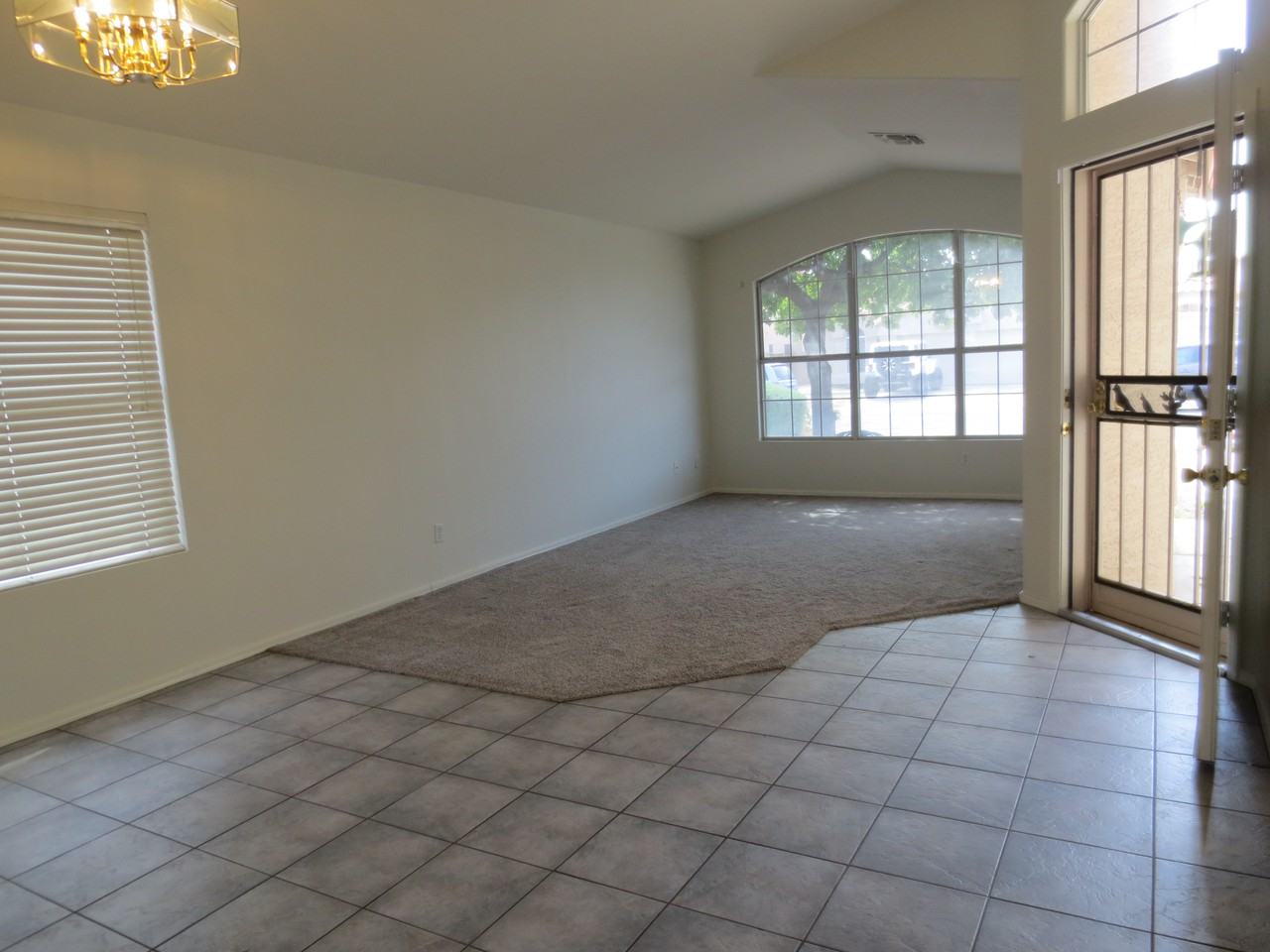 8916 W Davis Rd - Photo 2 of 17