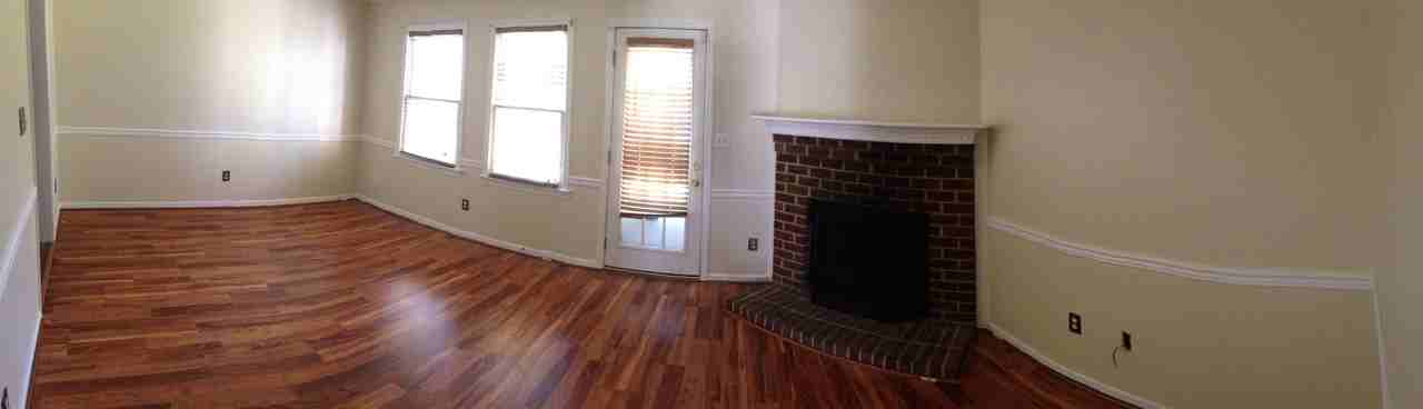 106 Shrewsbury Sq - Photo 5 of 13