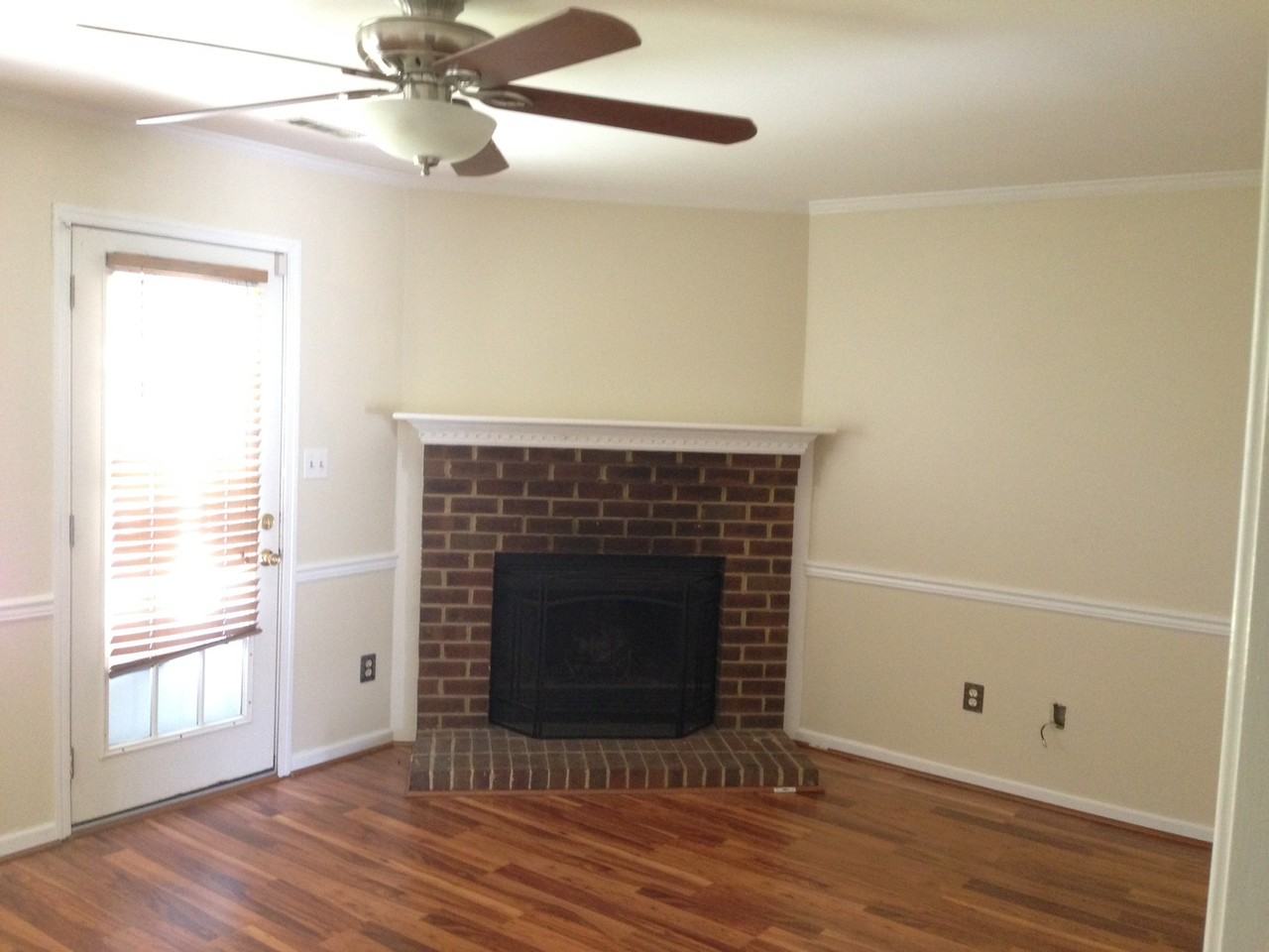 106 Shrewsbury Sq - Photo 6 of 13