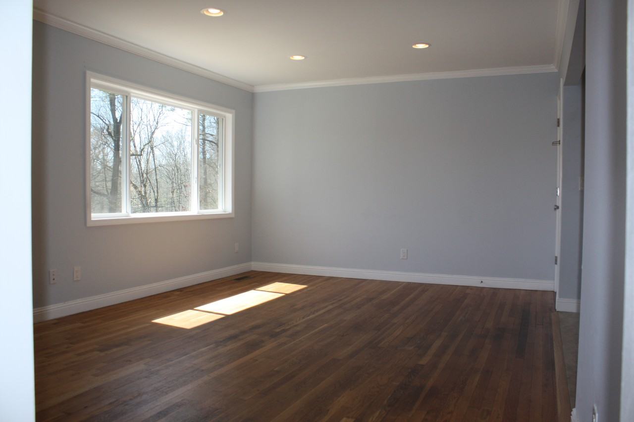 6913 Martha Ave - Photo 3 of 13
