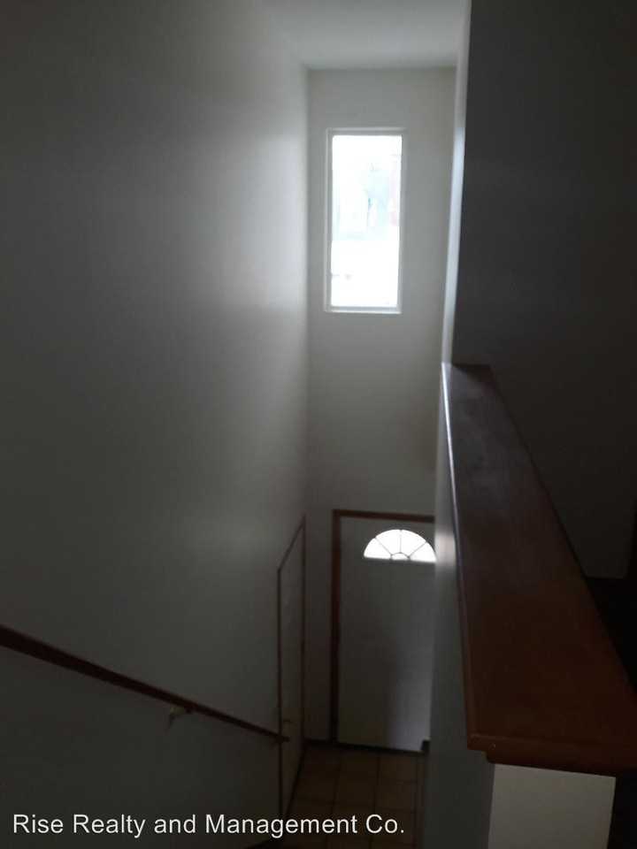 2627 E Park St - Photo 3 of 11