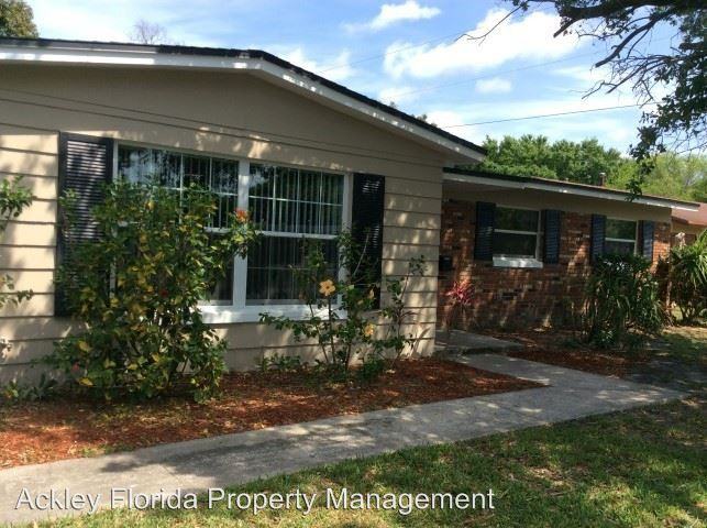 3221 Thistle Hill Dr - Photo 2 of 12