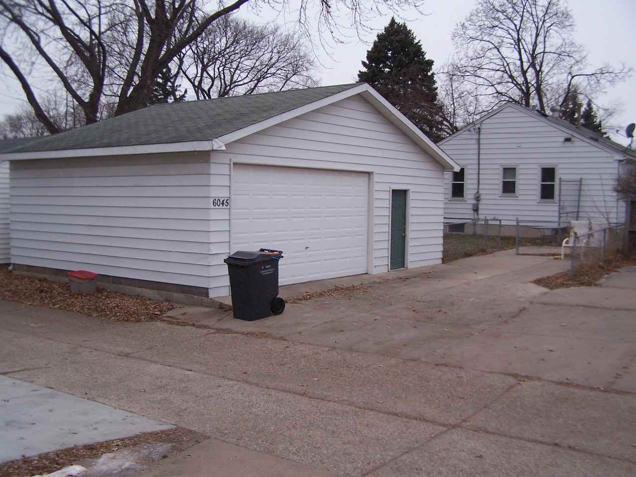 6045 5th Ave S - Photo 2 of 11