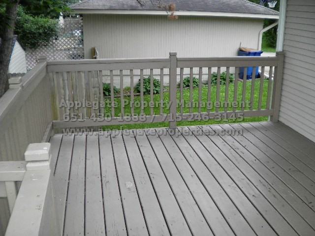 337 3rd St S - Photo 3 of 18