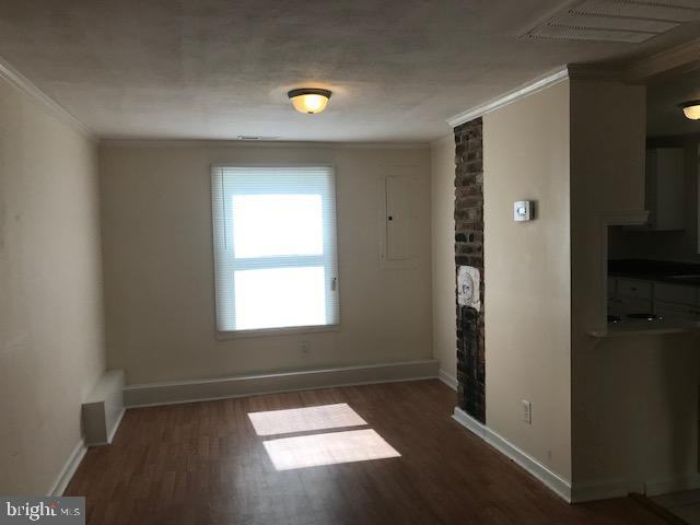 118 Charles St - Photo 2 of 10