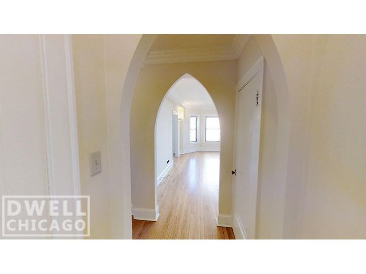 401 West Fullerton Avenue #1