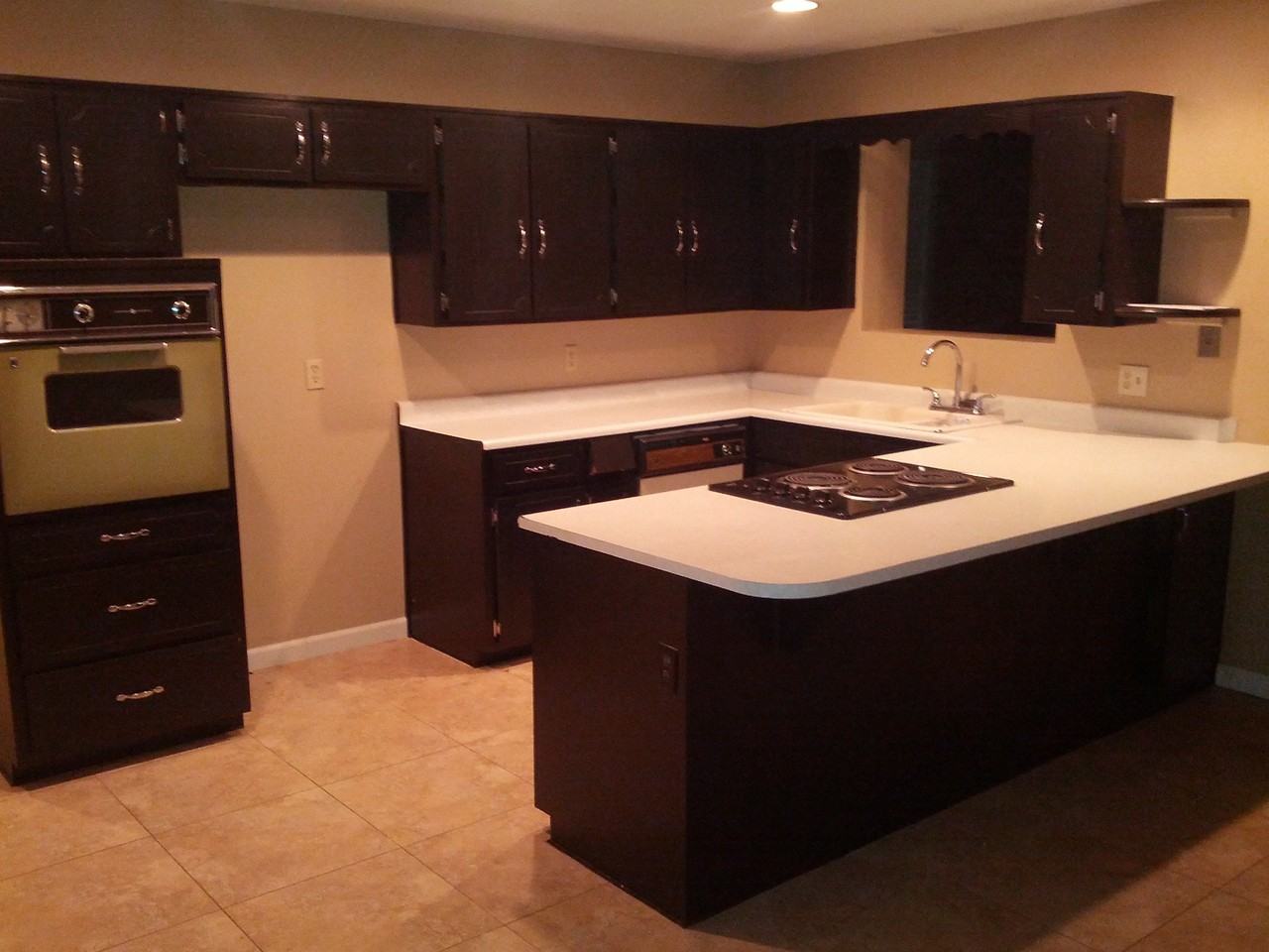 625 W 6th Ave - Photo 2 of 7