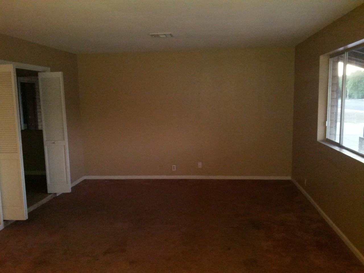 625 W 6th Ave - Photo 3 of 7