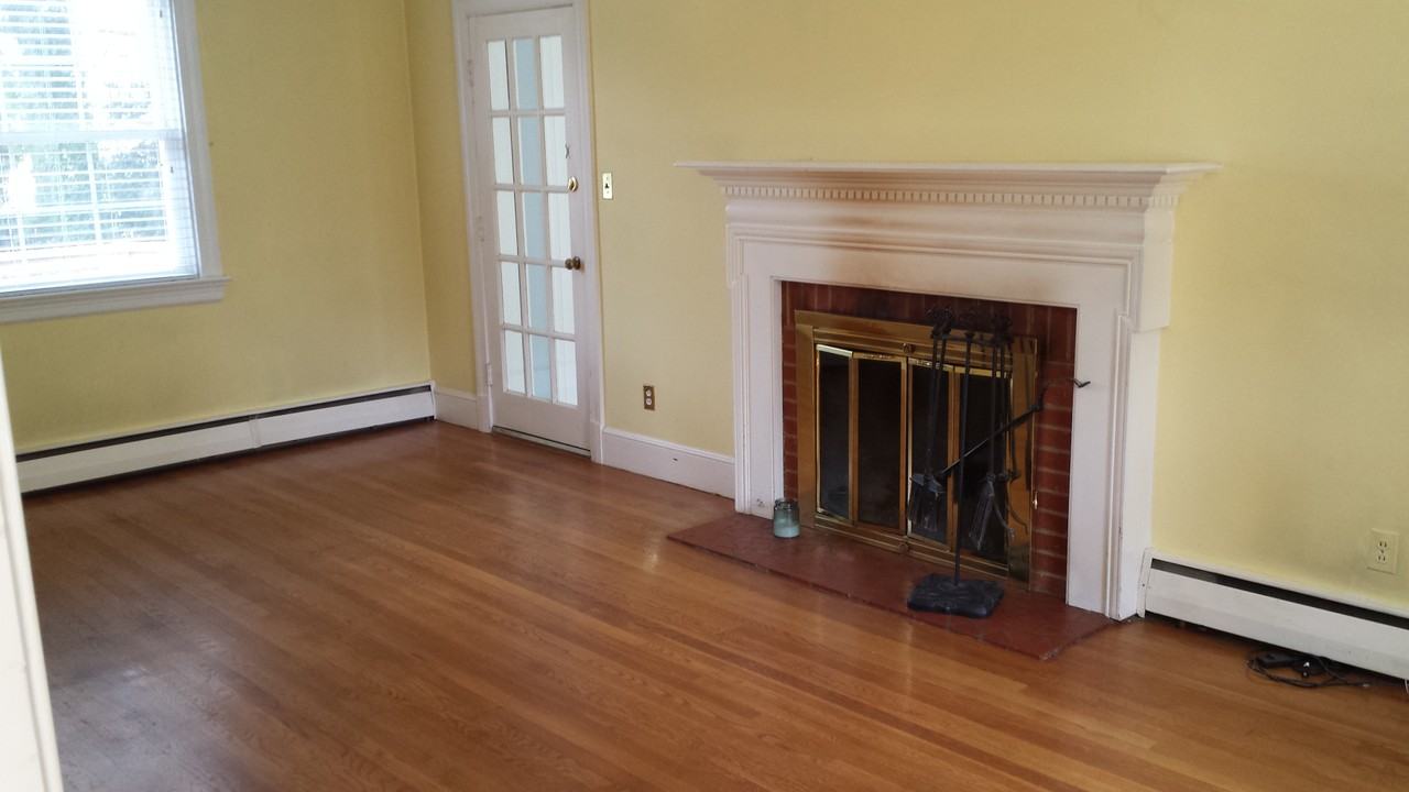 4306 Fitzhugh Ave - Photo 2 of 5