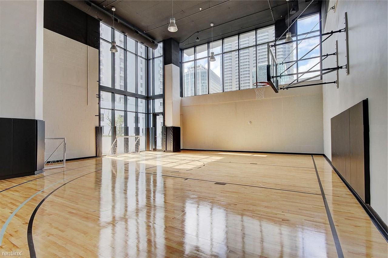 1010 Brickell Condominium - Photo 2 of 30