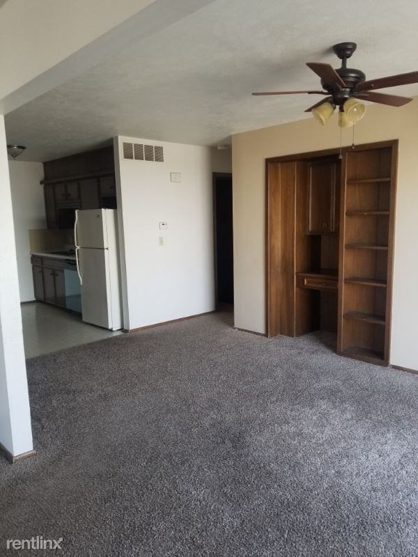 3115 S Pinecrest St - Photo 3 of 11