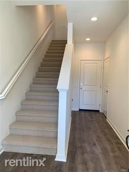 109 109 Episode - Photo 2 of 19