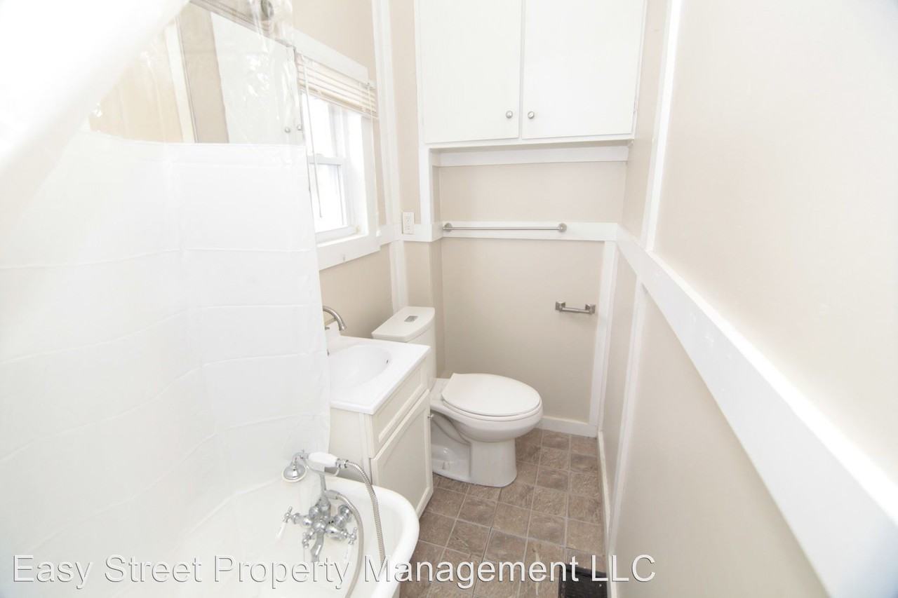 2318 15th St - Photo 2 of 4