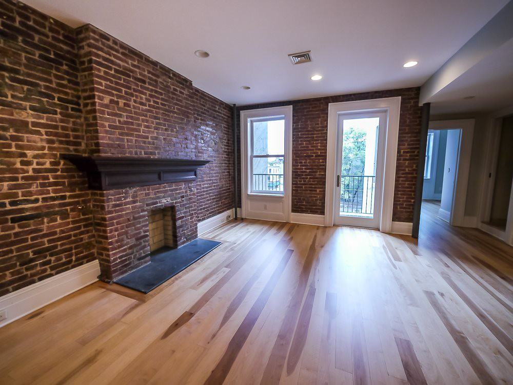502 Hudson St - Photo 3 of 10